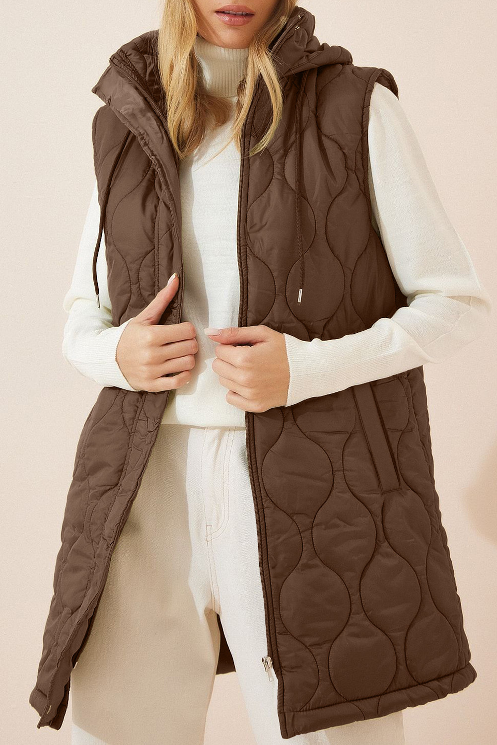 EVALESS Long Puffer Vest Women Sleeveless Hooded Puffer Jacket Lightweight Quilted Jackets Winter Warm Zip Up Coat Outerwear