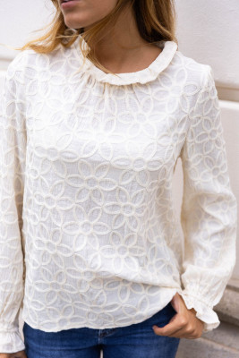 White pullover LC25135219-P1
