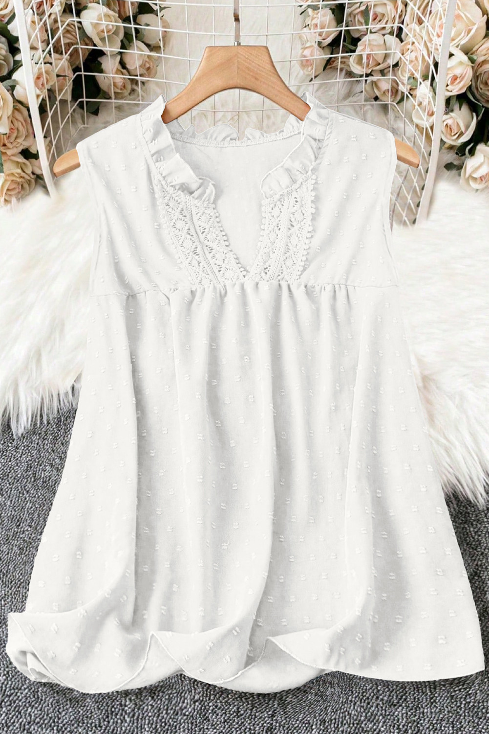 EVALESS Women's Tops Lace V Neck Dressy Casual Sleeveless Blouses Elegant Swiss Dot Smocked Shirts Spring Fashion